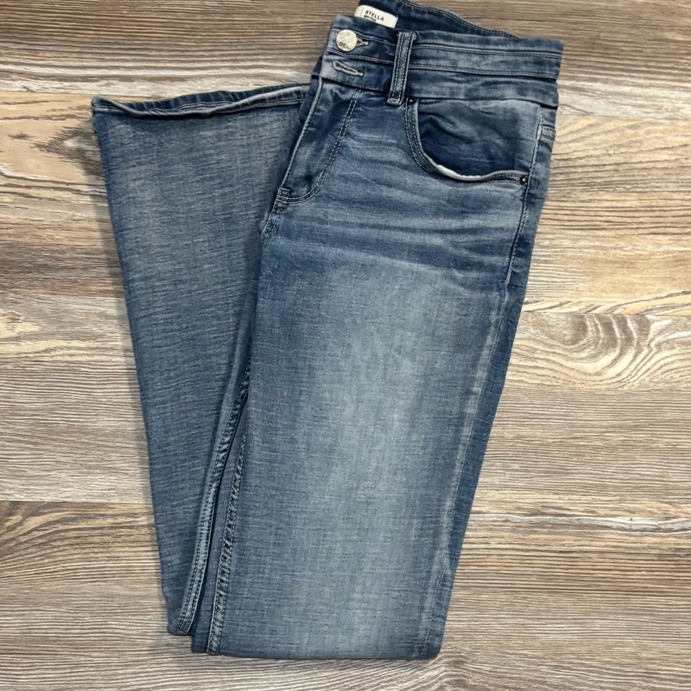 BKE Stella Mid Rise Slim Fit Boot Cut 30x33 1/2